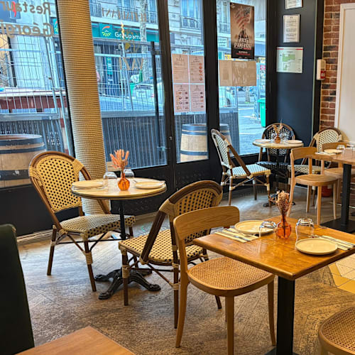 VAZI (ვაზი), Paris