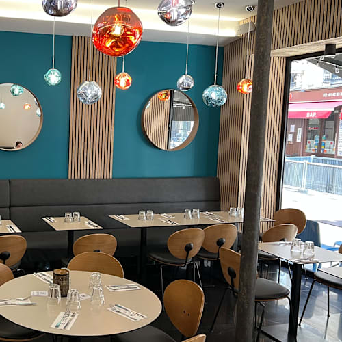 La Pause Libanaise, Paris