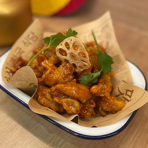 Gogi Gogi, Paris