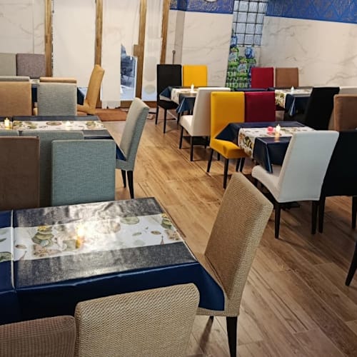 Kashmir Valley Restaurant dogana, Como
