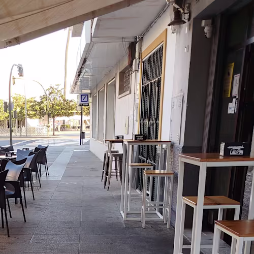 Mencey bar y tapas, Dos Hermanas