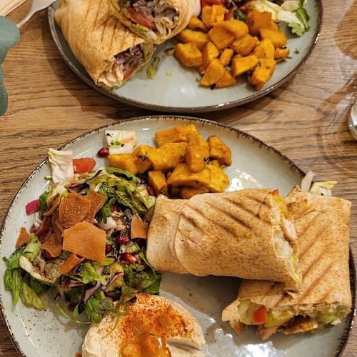 La Planche Libanaise, Paris