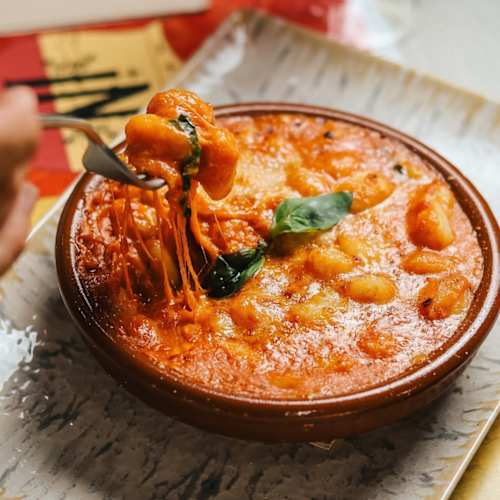 Leggenda di Napoli Eixample, Barcelona