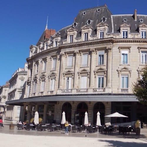 Le Grand Café, Valence