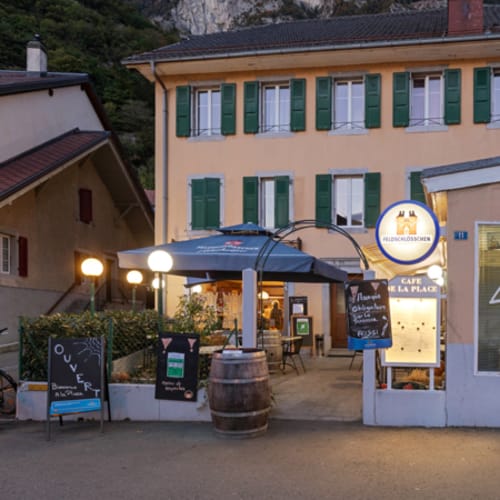 "La Place" Roche, Roche