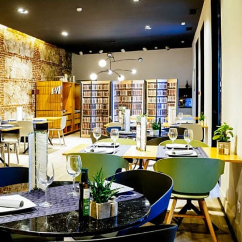 The Place To Be - Petit Palace Santa Bárbara, Madrid