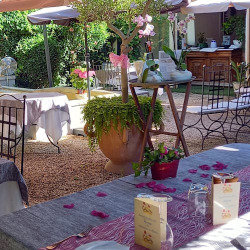 L'Auberge de Cheval Blanc, Cheval-Blanc