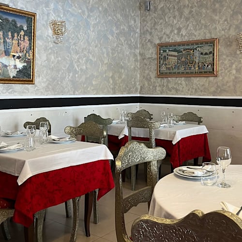 Namaste' India, Roma