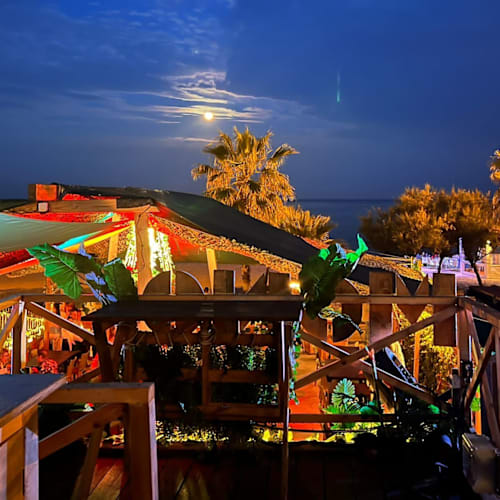 Mono Beach, Badalona