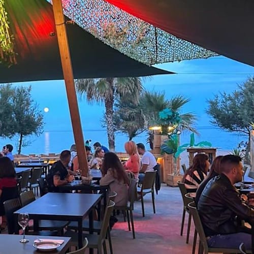 Mono Beach, Badalona