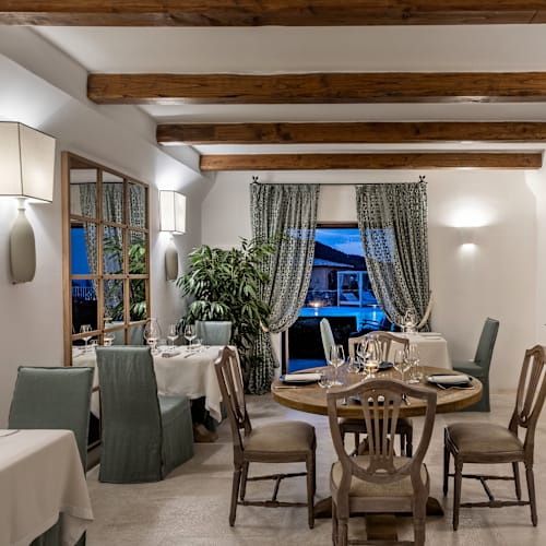 Jona Porto Cervo, Porto Cervo