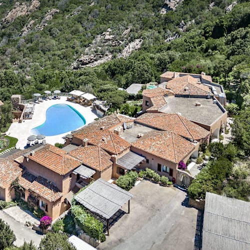 Jona Porto Cervo, Porto Cervo