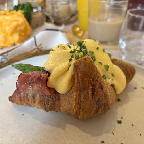 Sunday in Lisbon, Lisboa