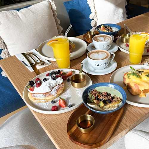 Sunday in Lisbon, Lisboa