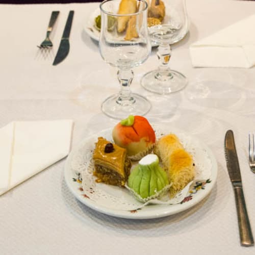 Chez Tiouiche, Versailles