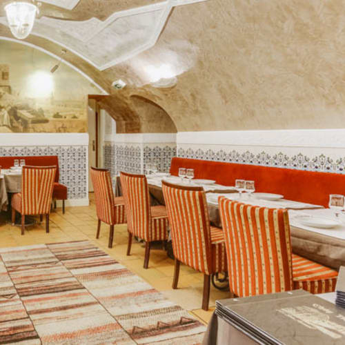 Chez Tiouiche, Versailles