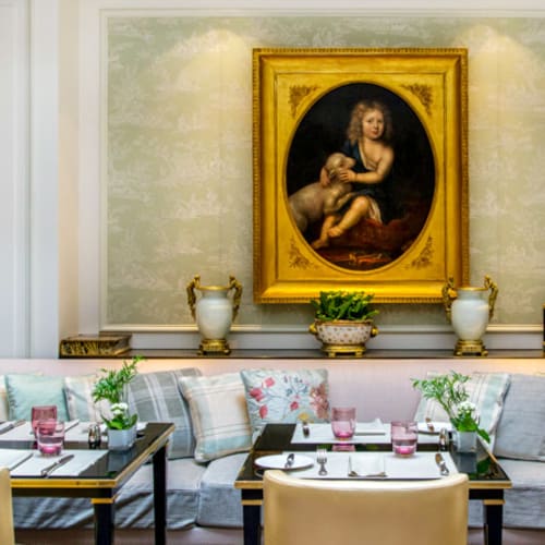 Les Confidences, Paris