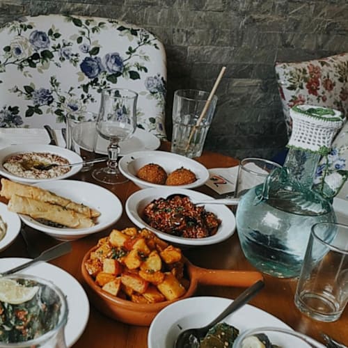 Le Grand Liban, Lyon