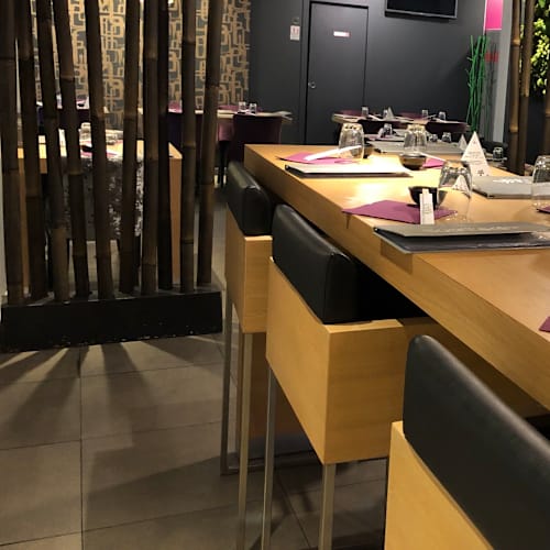 Sushi's Black Swans, Strasbourg