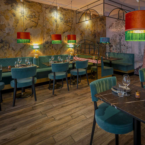 Oummi, Stockholm