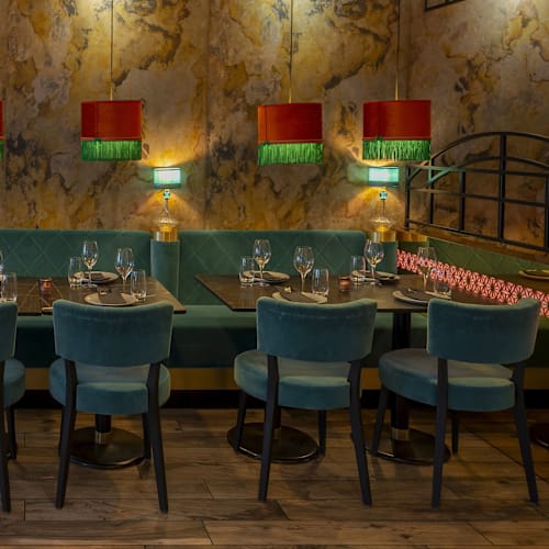 Oummi, Stockholm