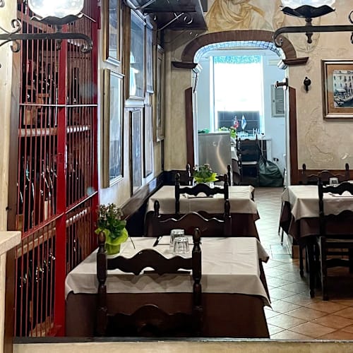 Re degli Amici 2, Roma