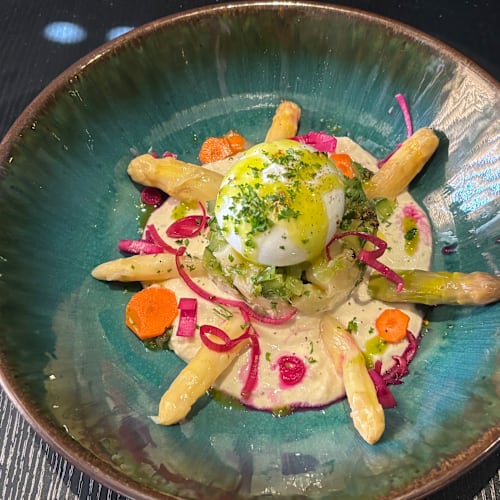 Le Bistro Chic, Les Ageux