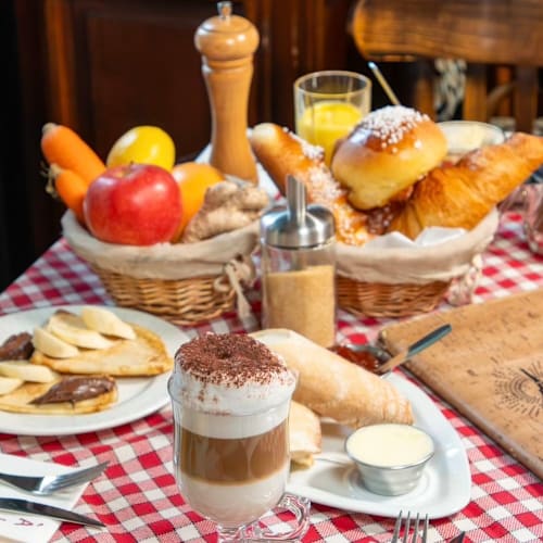 Café à la Fontaine, Paris
