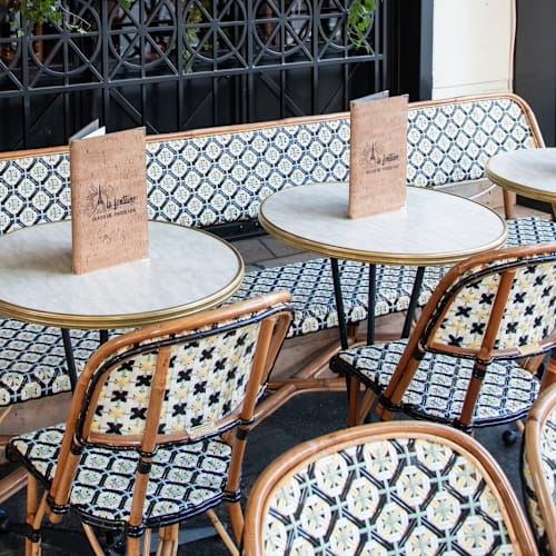Café à la Fontaine, Paris