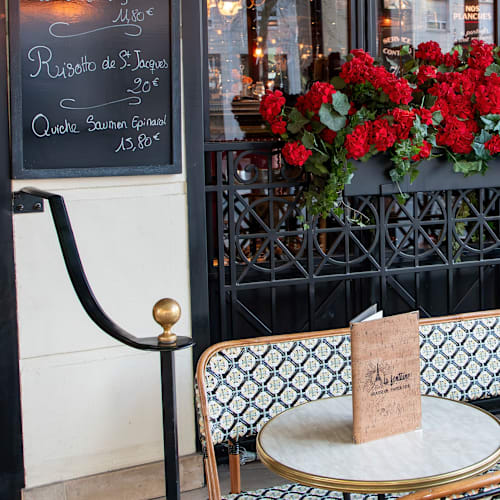 Café à la Fontaine, Paris