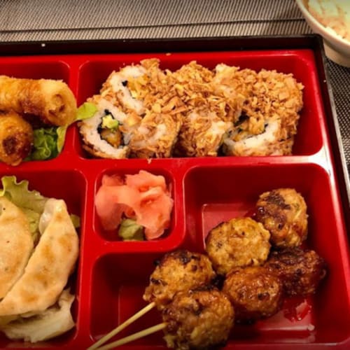 Nagoya, Paris