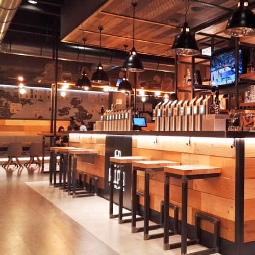 Hall pub, Crema