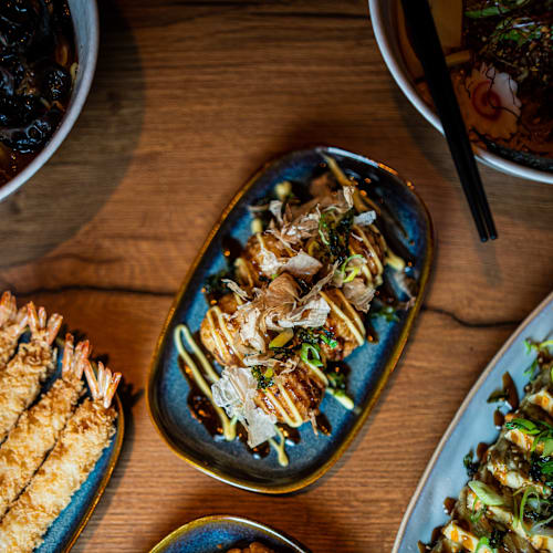 Genshi, Hilversum