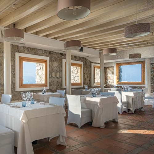 Blu Stone Restaurant, Strada Statale Sorrentina,145 - 80053 