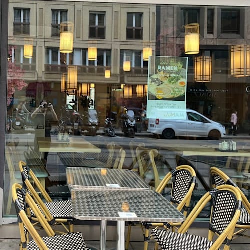 Sanuki, Genève