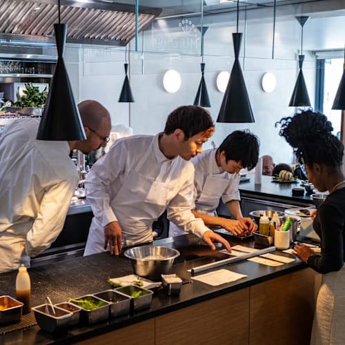 Pilgrim Paris, Paris