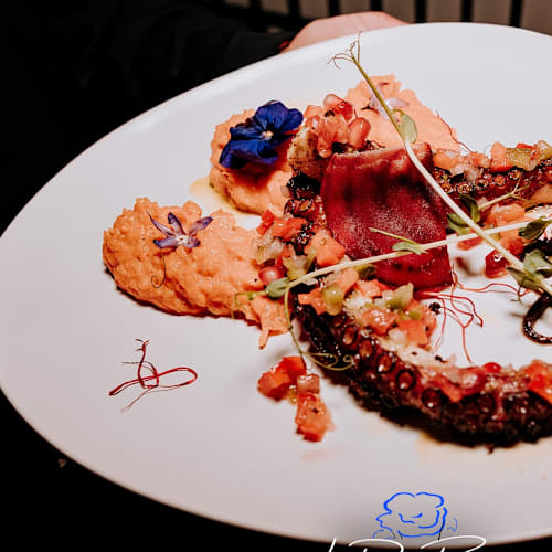 La Rose Bleue, Paris