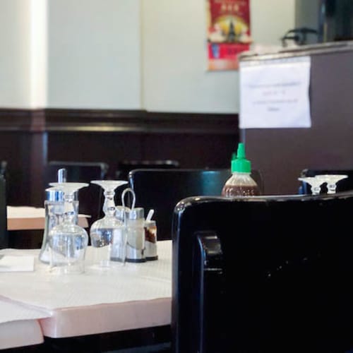 L’Indochine, Paris