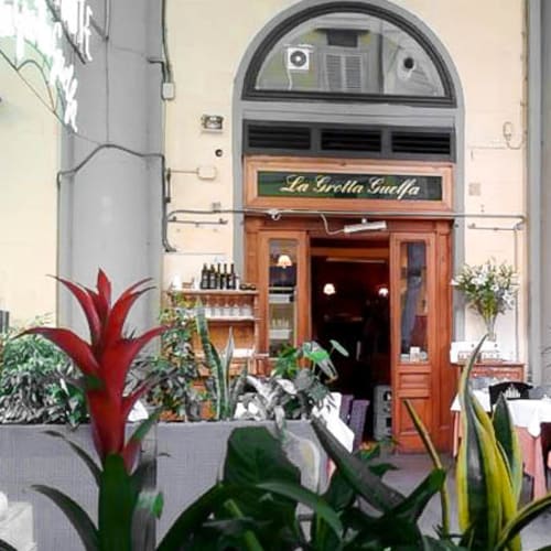 La Grotta Guelfa, Firenze