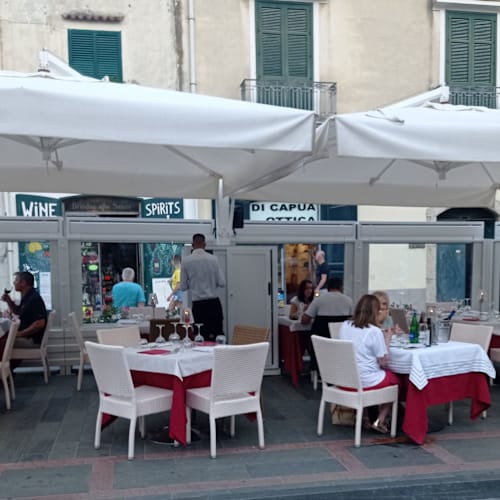  Ristorante di pesce Masaniello, Maiori