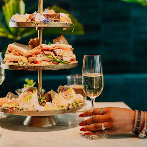  Mondi Skybar & Restaurant, Badhoevedorp
