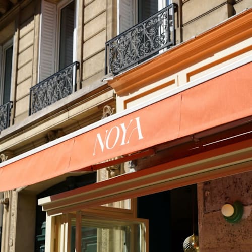 Noya, Paris