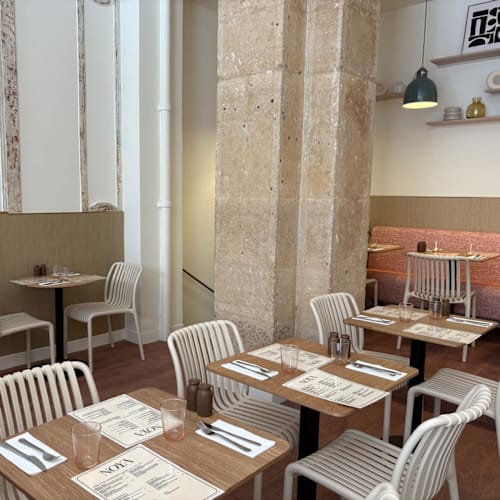 Noya, Paris