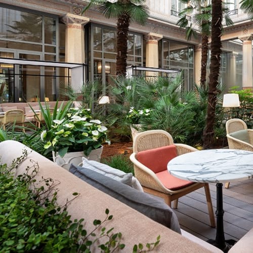 Le Patio du Prince de Galles, Paris