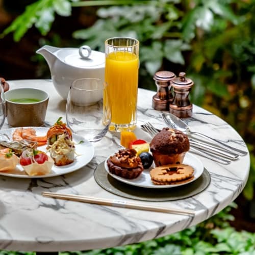 Le Patio du Prince de Galles, Paris