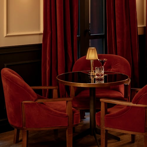 Contraban (Only adults/Solo adultos), Barcelona