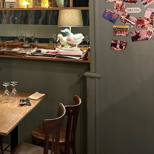 Des Restes, Paris