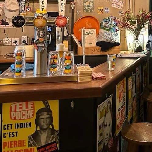 Des Restes, Paris