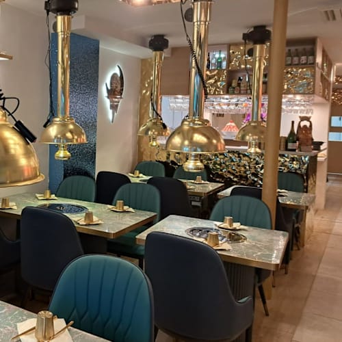 Haengbok, Paris