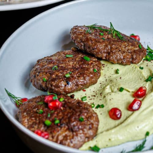 Le Presque Bout du Monde, Paris